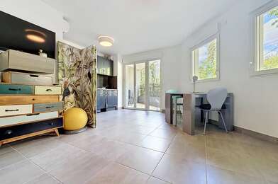 Appartement  560000 €