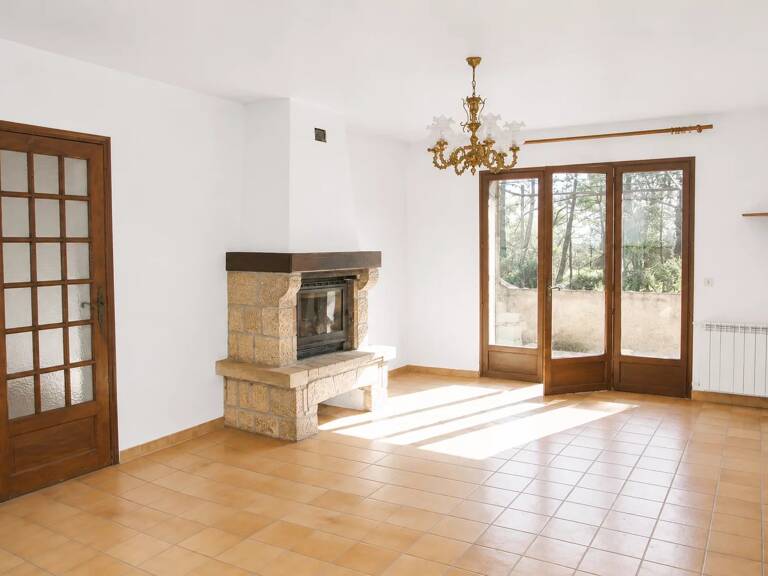 VILLECROZE- MAISON T6- 4 CHAMBRES- PISCINE-GARAGES-SOUS-SOL-TERRAIN 5193 M2 — photo 1