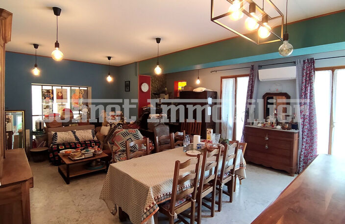 Grande maison avec jardin à proximité immédiate du centre. — photo 2