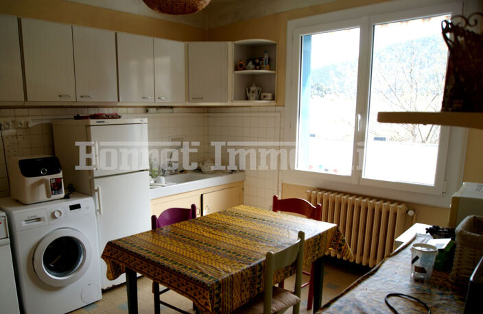 Grande maison avec jardin à proximité immédiate du centre. — photo 4