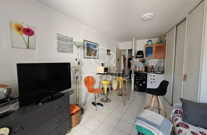 STUDIO 22.74 M² HYPER-CENTRE AVEC PARKING — photo 2