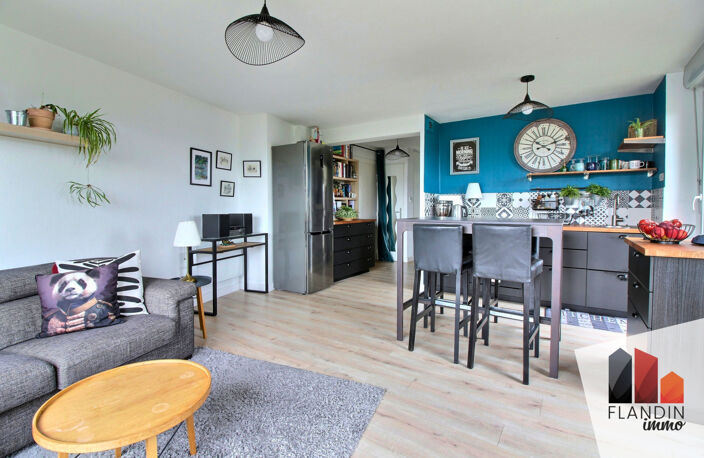 GRIGNY - Appartement T3 de 57 m2 en dernier étage avec terra — photo 2