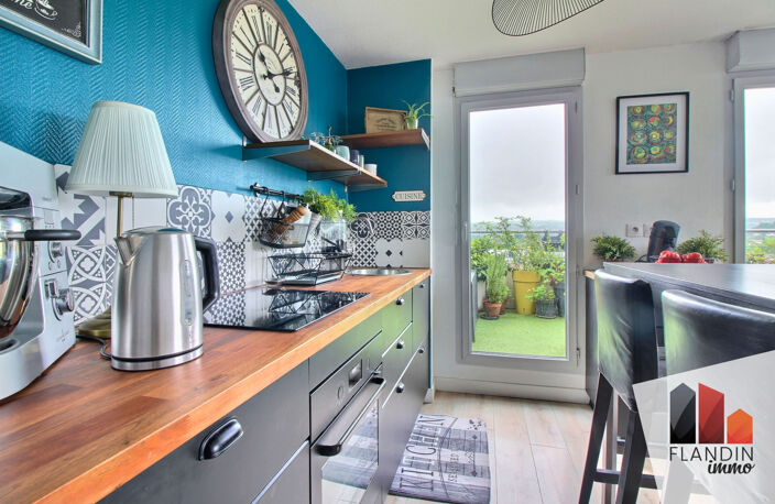 GRIGNY - Appartement T3 de 57 m2 en dernier étage avec terra — photo 3