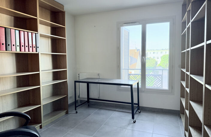 Appartement 73,93m2 et balcon, parking ou bureau Investissem — photo 3