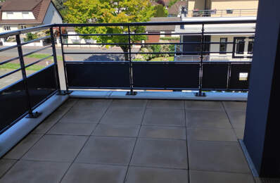 Appartement T3 récent avec terrasse et 2 parkings   Noiseau — photo du bien