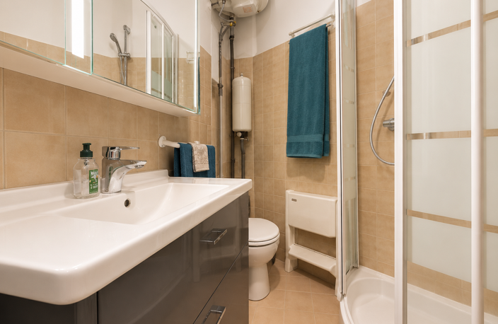 Studio 18,34 m2 -- Quartier Latin -- Immeuble Haussmannien -- C — photo 4