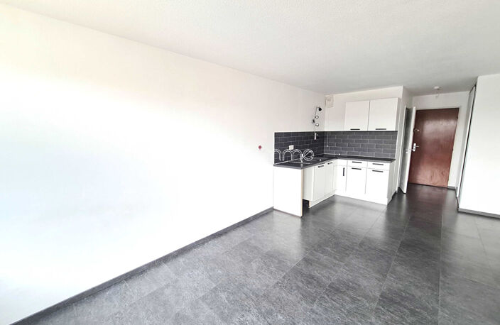 Studio lumineux - 25,61m² - Place de parking privative - ROUEN — photo 3