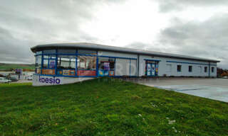Commerce  1323 m² à louer à Auxerre (89000)