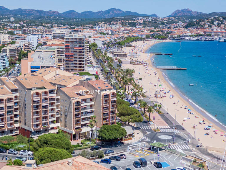APPARTEMENT 3/4 PICECES VUE MER FREJUS PLAGE — photo 1