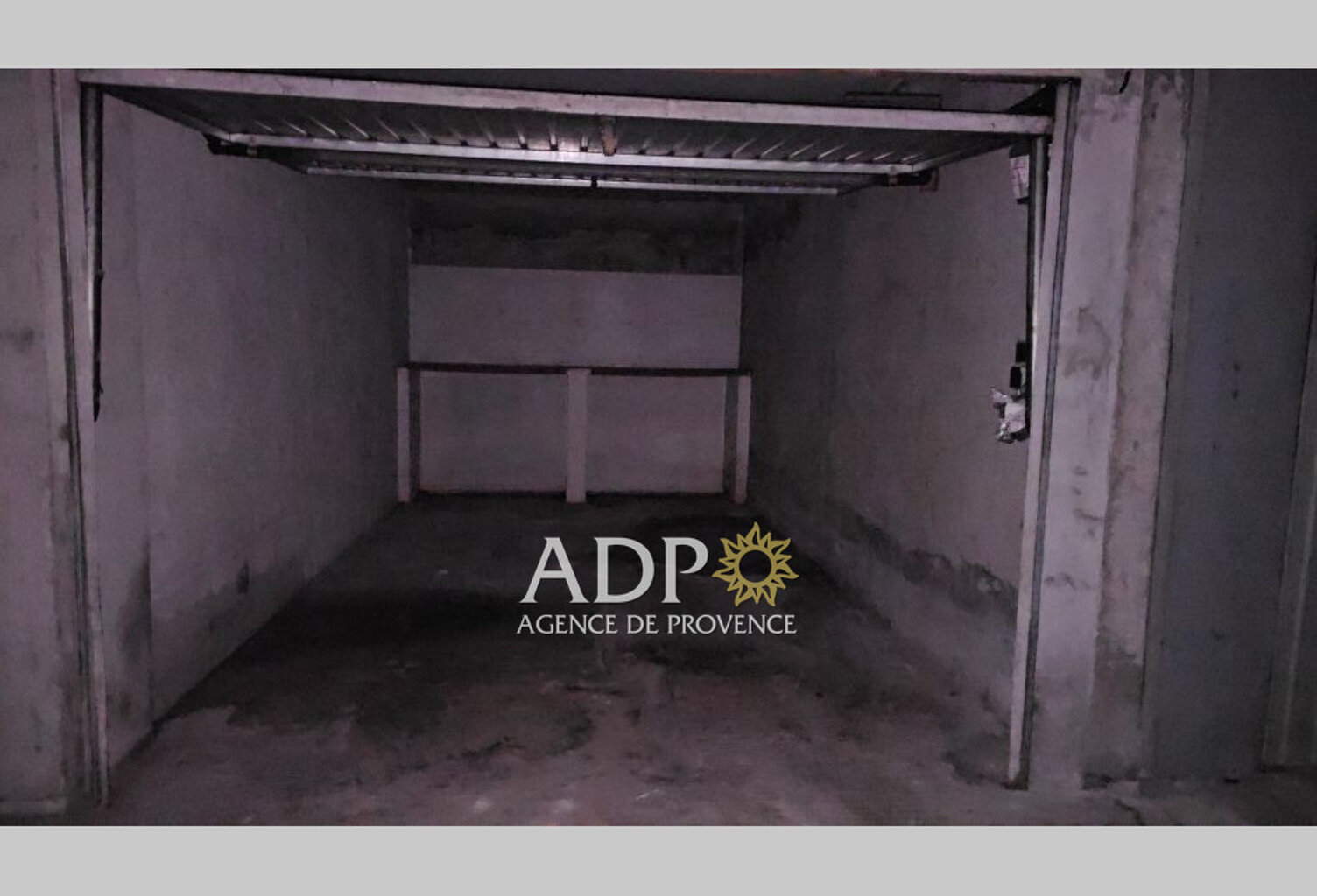 location garage — photo 1