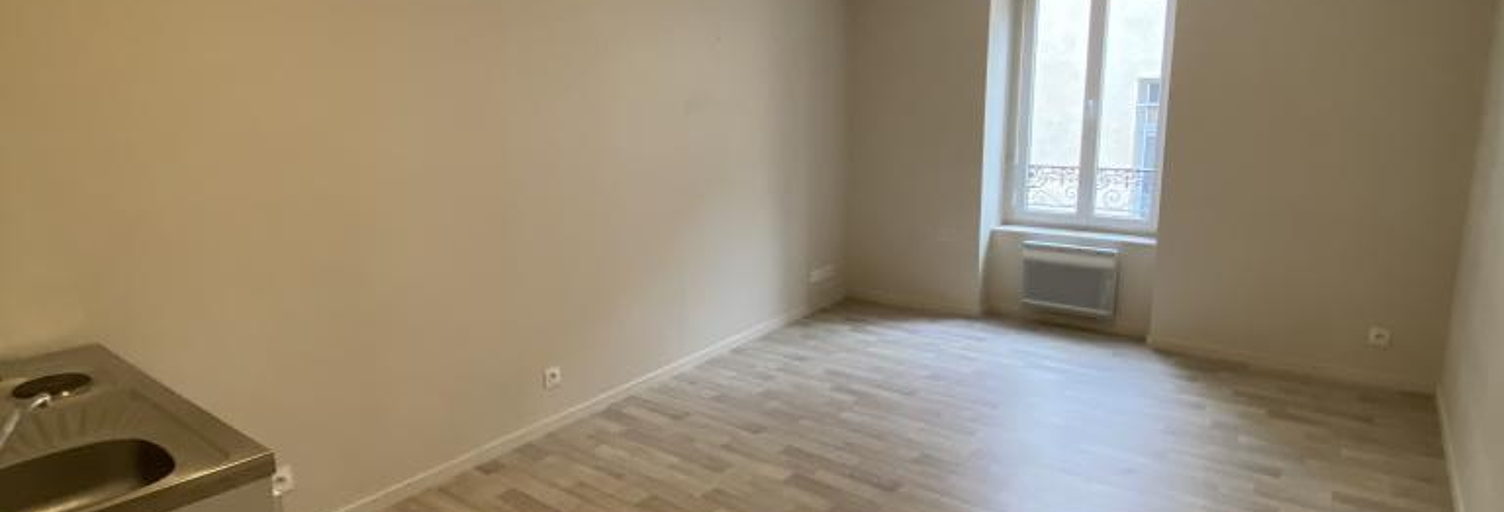 Appartement 1 Pièce 24 m² à louer à Clermont-Ferrand (63000)