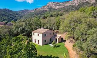 Maison 4 Pièces 134 m² à vendre à La Garde-Freinet (83680)