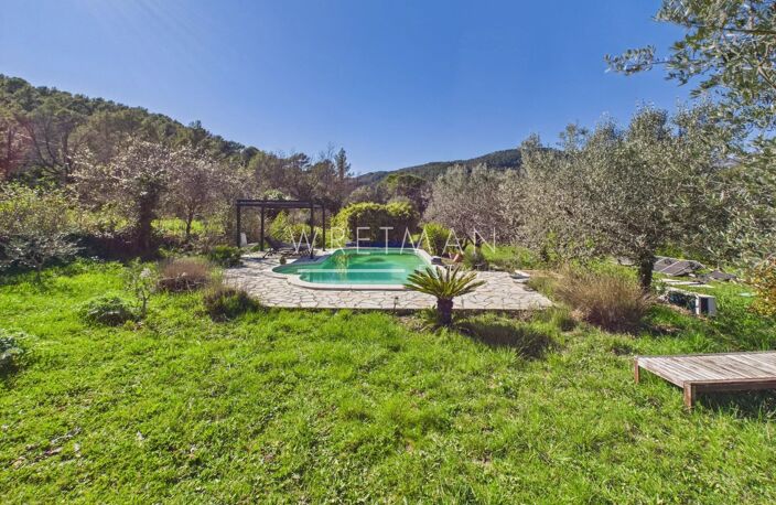 Maison en pierre avec piscine et vue village - Claviers — photo 2