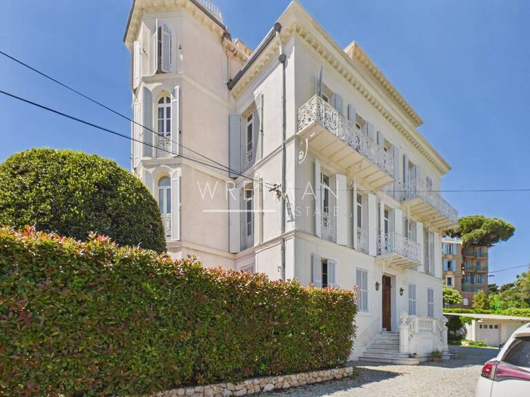 Appartement 5 pièces avec vue mer et bien situé - Antibes — photo 1