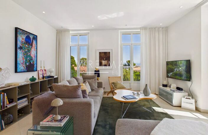 Appartement 5 pièces avec vue mer et bien situé - Antibes — photo 3