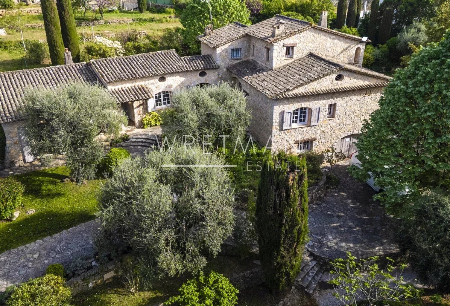 Belle Villa en Pierre au Cœur d'un Jardin Provencal - Grasse St — photo 1