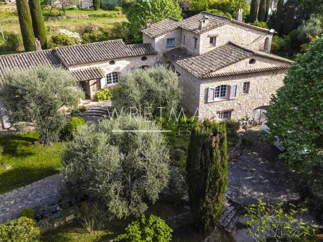 Belle Villa en Pierre au Cœur d'un Jardin Provencal - Grasse St — photo du bien