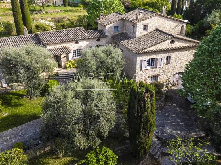 Belle Villa en Pierre au Cœur d'un Jardin Provencal - Grasse St — photo 1