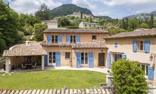 Maison  200 m² à vendre à Le Bar-sur-Loup (06620)