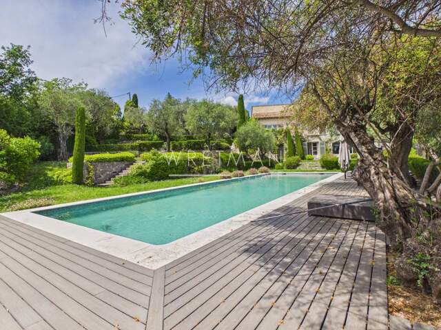 Propriété d’exception à vendre avec 5 chambres et grand piscine — photo du bien