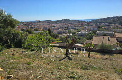Terrain  450000 €