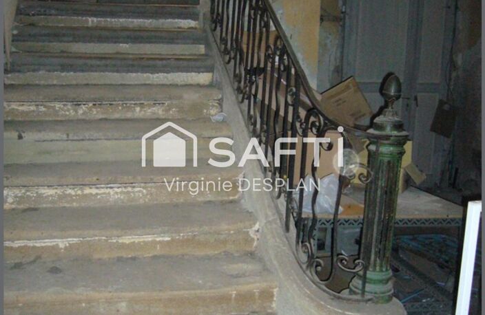 Maison de Maître à rénover en centre historique — photo 3