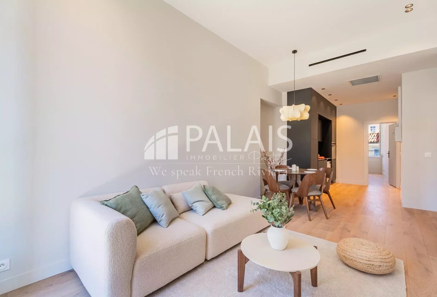 //NICE-WILSON 3 P RENOVE EN ETAGE ELEVE// — photo 1