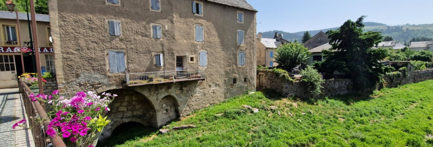 Maison 10 Pièces 350 m² à vendre à Meyrueis (48150)