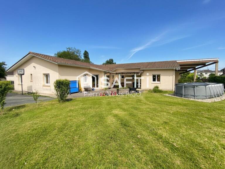 Plain-pied 218m², 6 chambres, 2189m² terrain — photo 1