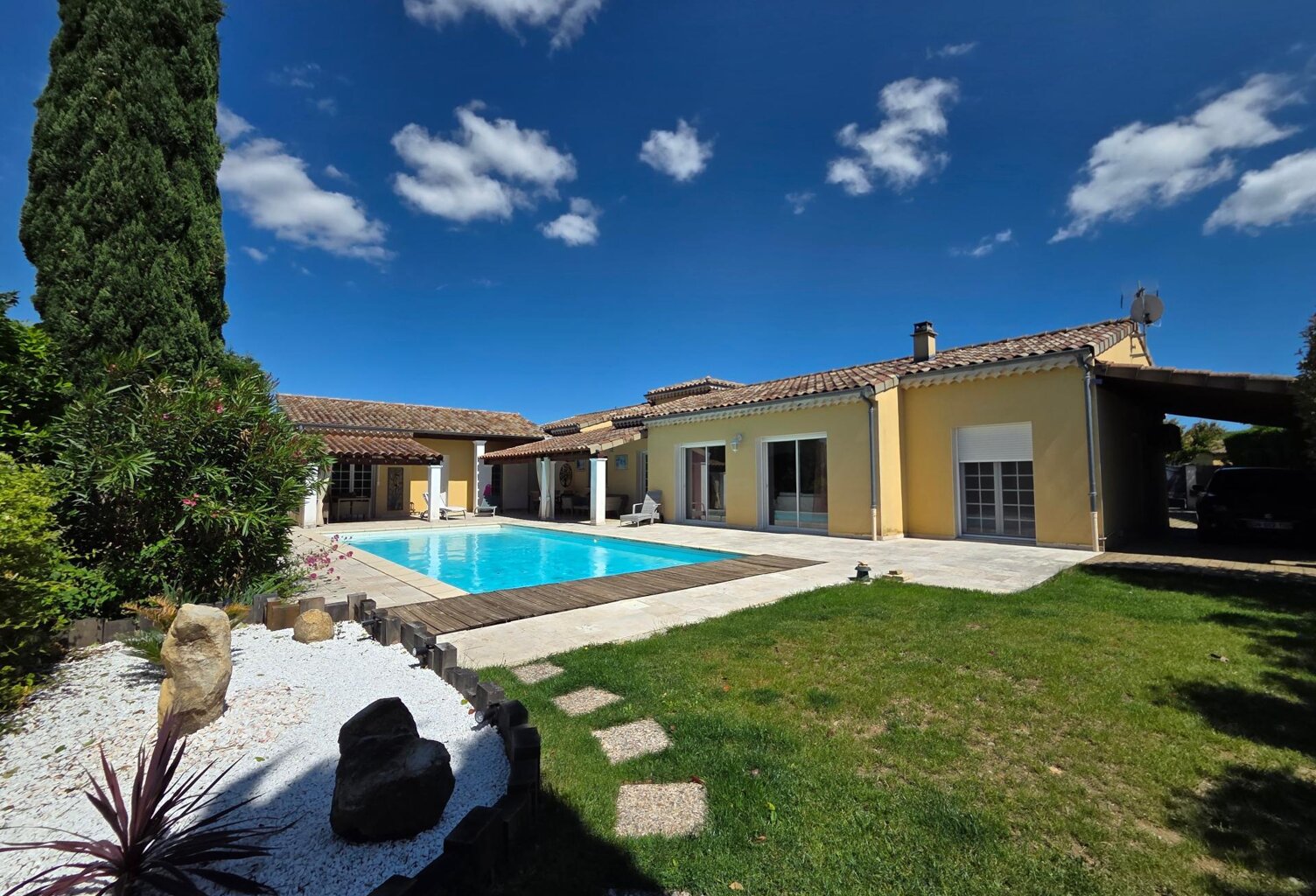 Elégante villa dans un domaine recherché — photo 1