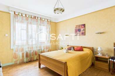 Appartement 4 pièces 224960 €