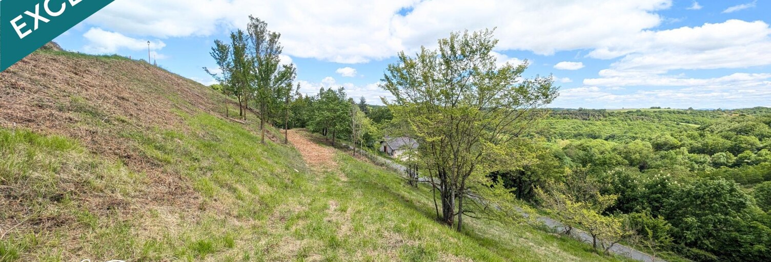 Terrain  1050 m² à vendre à Saint-Laurent-de-Lévézou (12620)