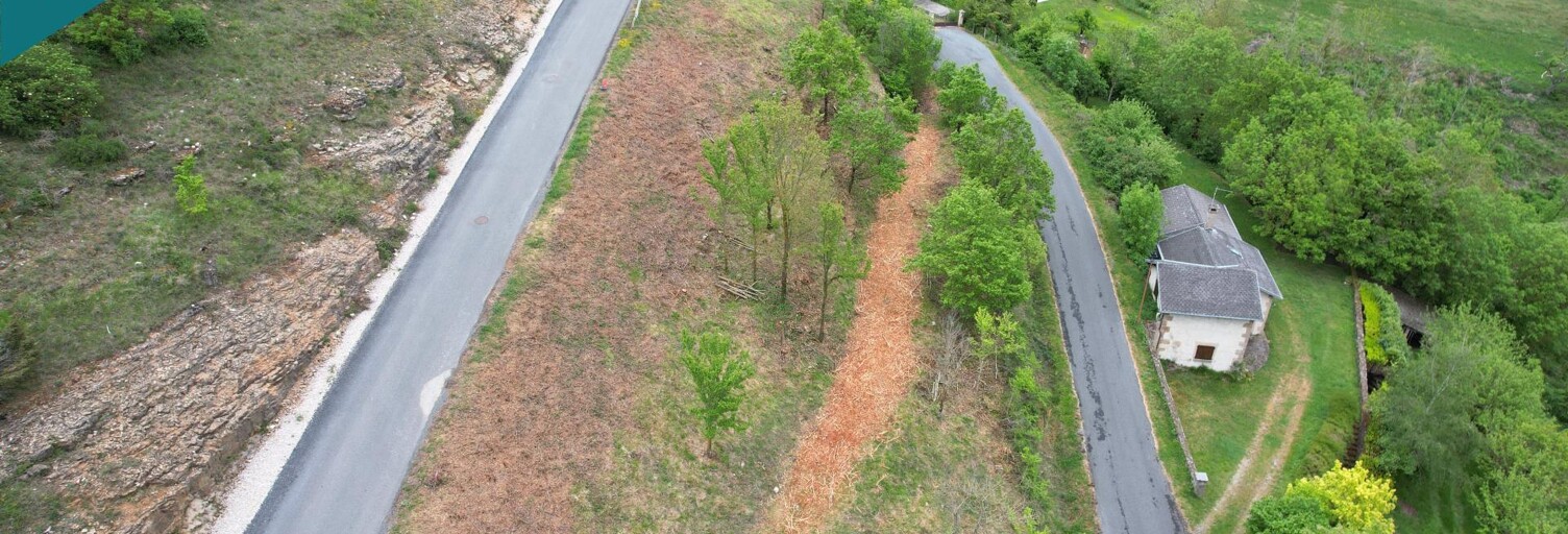 Terrain  910 m² à vendre à Saint-Laurent-de-Lévézou (12620)