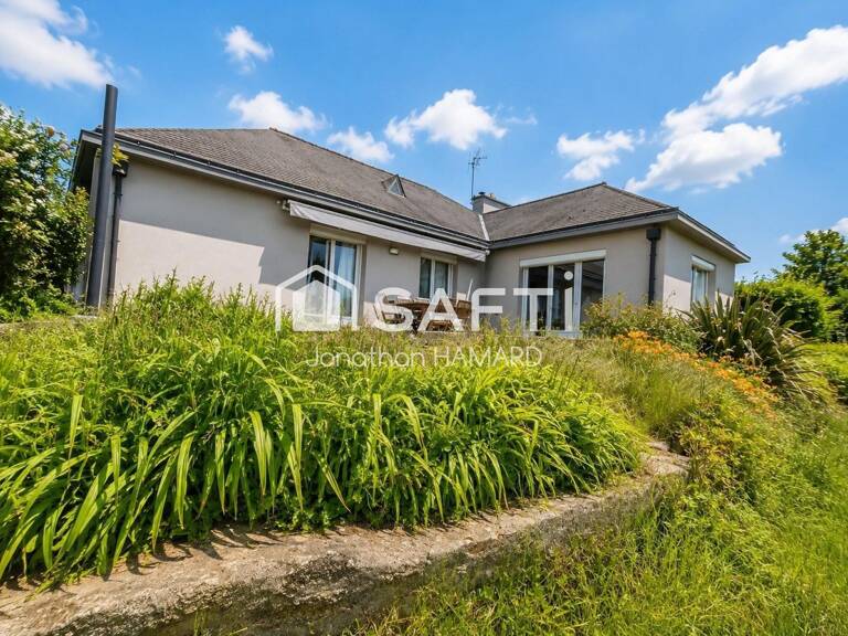 ORVAULT BOURG  Maison familiale avec terrain exceptionnel de 1500 m² sans vis-à-vis : un potentiel rare à révéler ! — photo 1