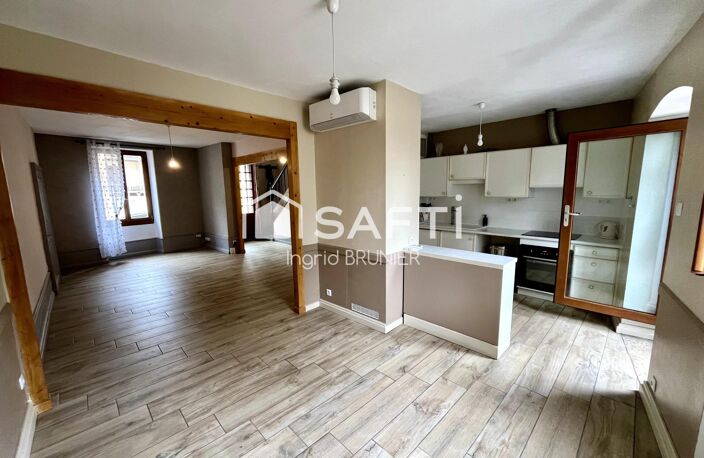 Maison avec une cour — photo 3