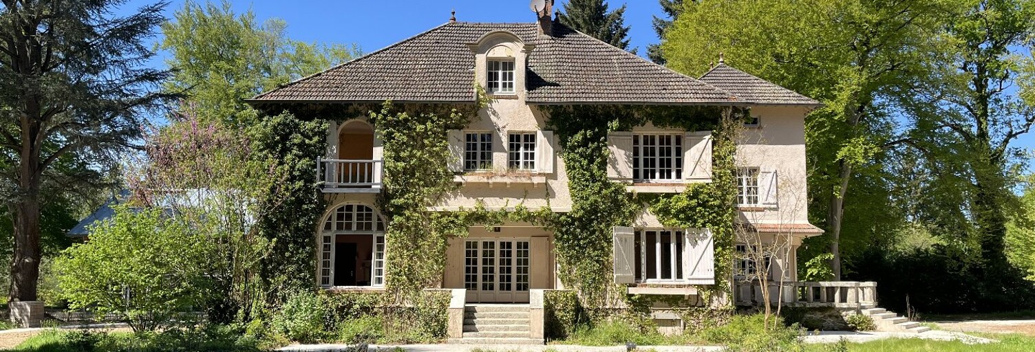 Maison 16 Pièces 527 m² à vendre à Barbizon (77630)