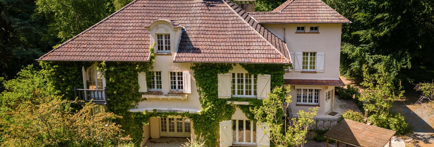 Maison 16 Pièces 527 m² à vendre à Barbizon (77630)