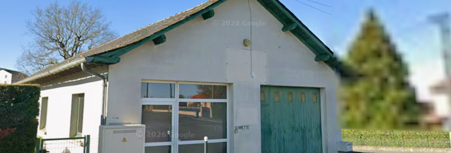 Commerce  250 m² à louer à Tanus (81190)