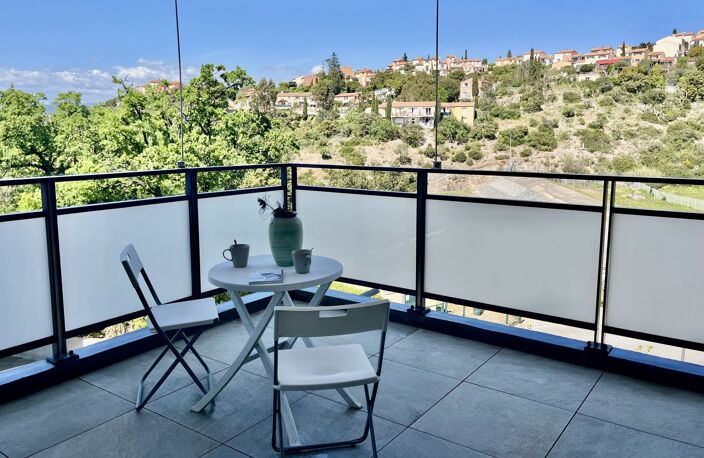 Vente appartement 2 pièces 56 m² Saint-Raphaël (83700) — photo 2