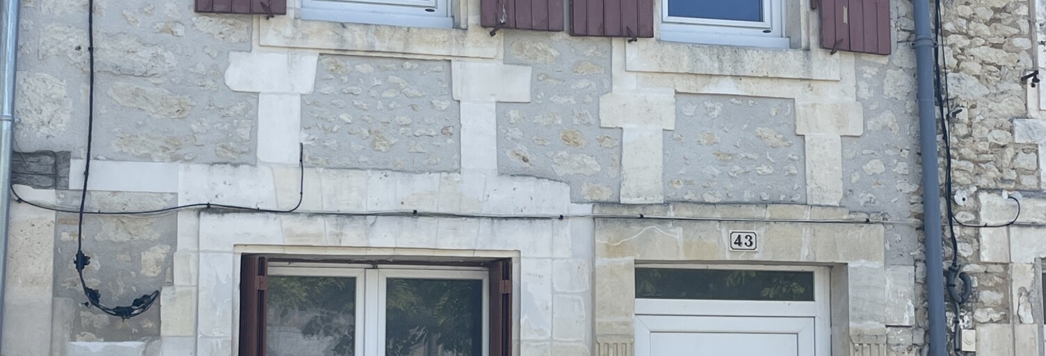 Maison 4 Pièces 91 m² à vendre à Baignes-Sainte-Radegonde (16360)