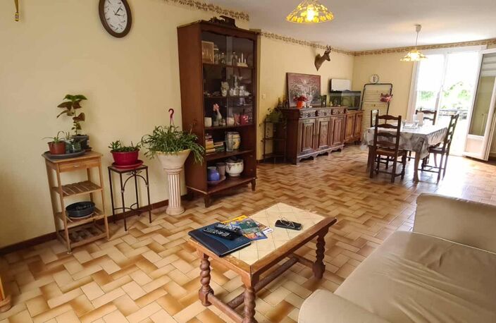 Vente Maison/villa 4 pièces — photo 2
