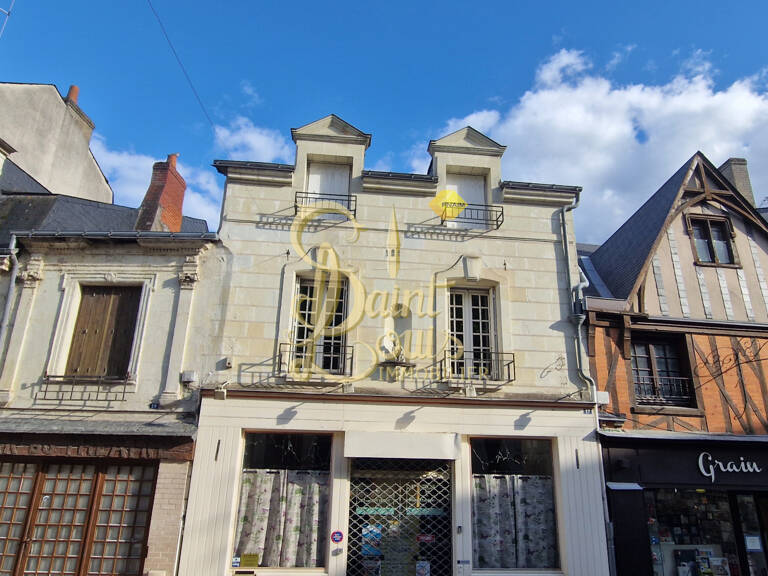 PETIT IMMEUBLE AVEC BOUTIQUE ET APPARTEMENT EN TRIPLEX — photo 1