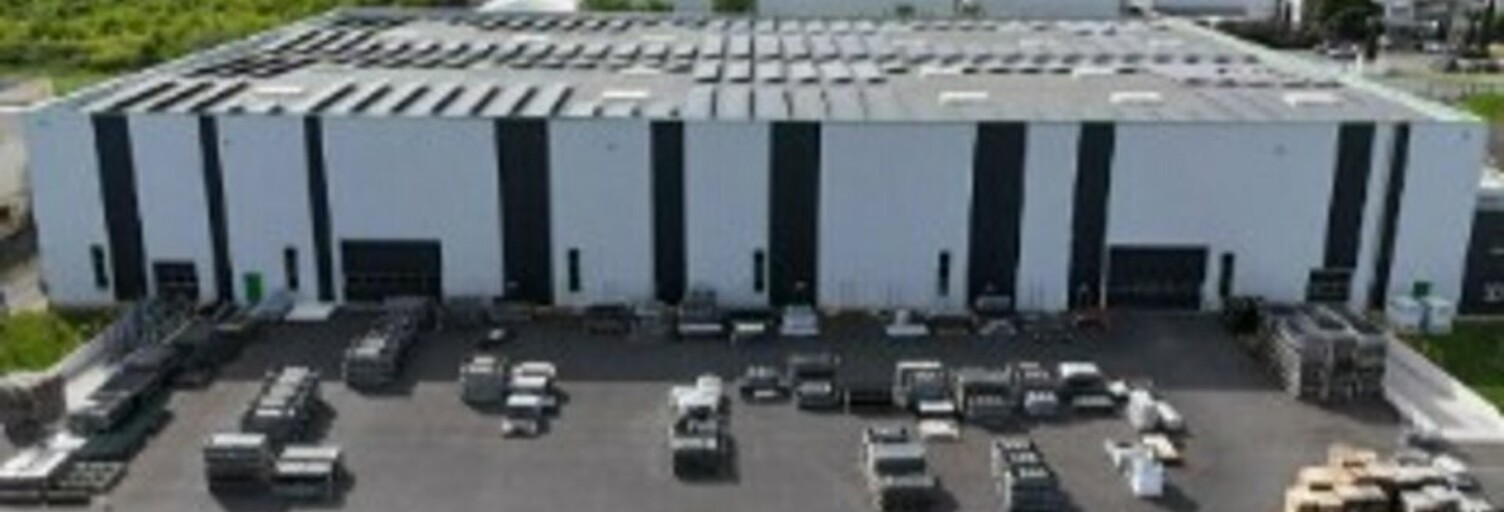 Commerce  6200 m² à louer à Belleville-en-Beaujolais (69220)