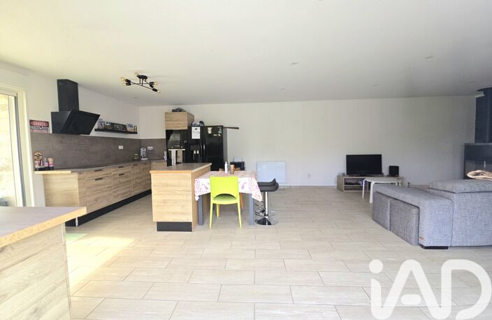 Vente Maison traditionnelle 5 pièces — photo 3