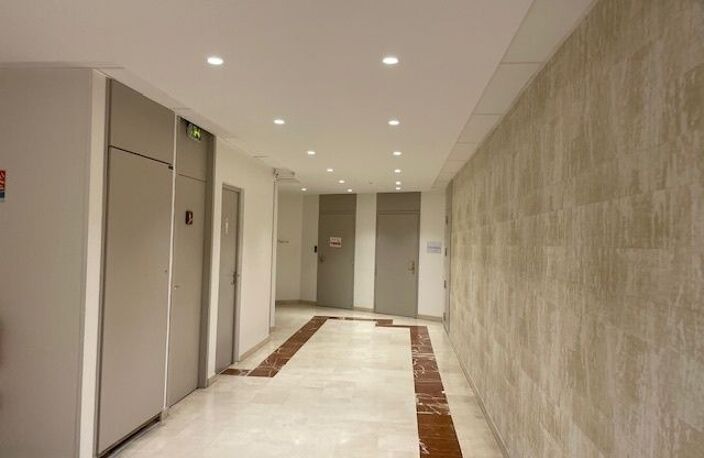 Bureaux 5 p à ROSNY SOUS BOIS — photo 2