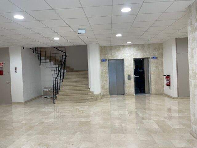Bureaux 5 p à ROSNY SOUS BOIS — photo du bien