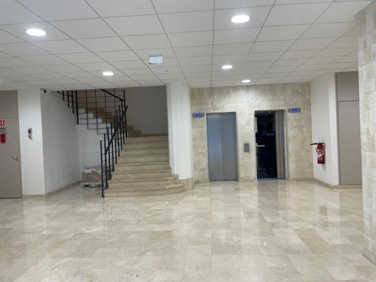 Bureaux 5 p à ROSNY SOUS BOIS — photo 1