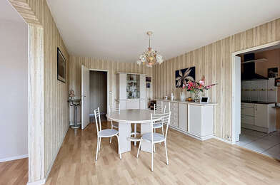 Appartement 5 pièces 182100 €