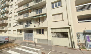 Garage   m² à louer à Lyon 3 (69003)