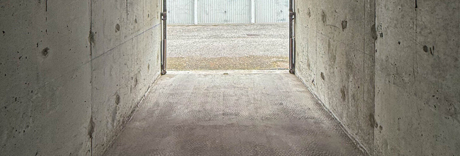Garage   m² à louer à Lyon 3 (69003)